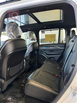 جیپ گراند شیرۆکی